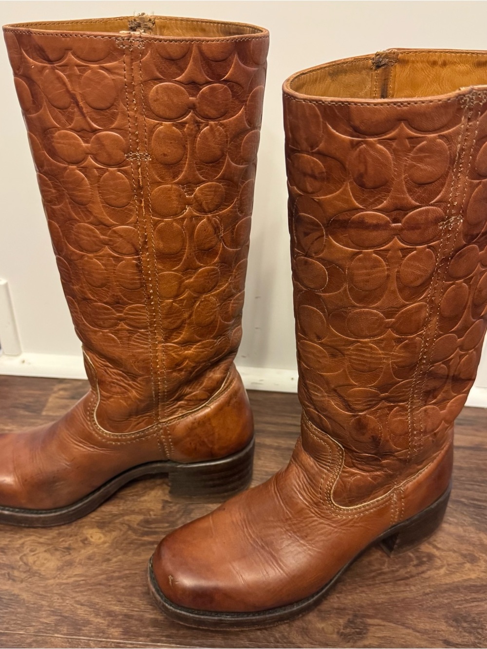 Rare Vintage Frye x Coach Collaboration Embossed Signature Leather Campus Boots - Picture 4 of 14